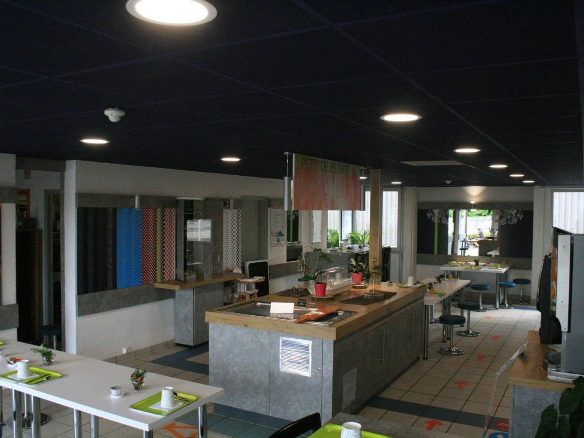 Ibis Budget Thiers Esterno foto