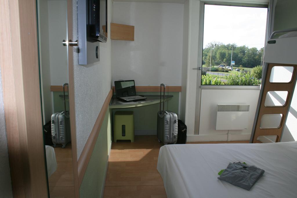 Ibis Budget Thiers Esterno foto